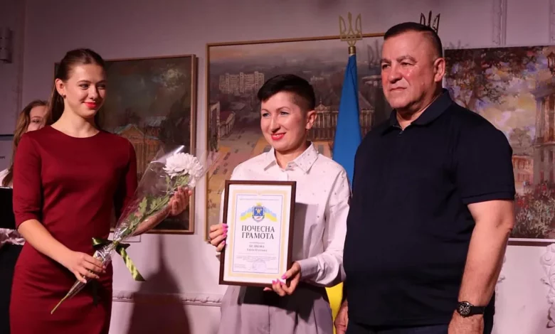 Урочистості до Всеукраїнського дня бібліотек у Миколаївському академічному художньому драматичному театрі