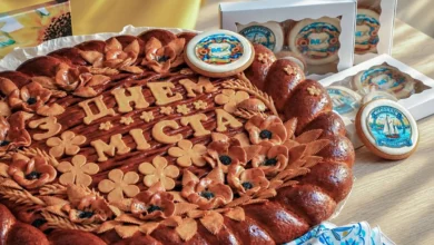 Святковий коровай, який хлібозавод № 1 підготував до Дня міста Миколаєва