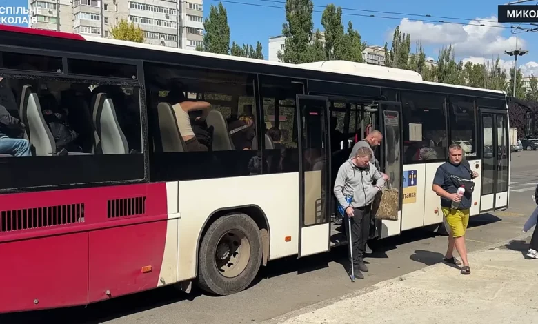 "Перший приліт був через пів години": пасажири розповіли про три атаки на поїзд "Київ — Миколаїв"