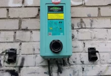 Зарядна станція для електромобілів ОКП «Миколаївоблтеплоенерго», з якої викрали кабелі