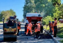 Аварійний ремонт дорожнього покриття на вулиці Троїцькій у Миколаєві