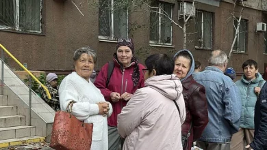 Черга до пункту приймання документів на «Зимову підтримку» в Миколаєві