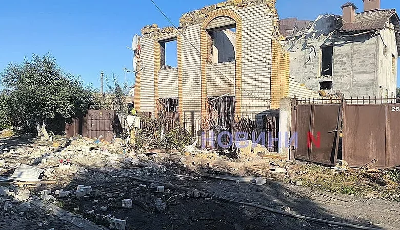Наслідки російських атак на Миколаїв: пошкоджені будівлі та цивільна інфраструктура