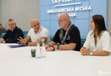 Ілюстративне фото підписання меморандуму про співпрацю міської ради Миколаєва та обласного ТЦК