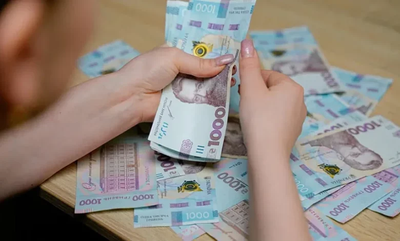 Середня зарплата в Україні та відмінності в оплаті праці за серпень 2026 року