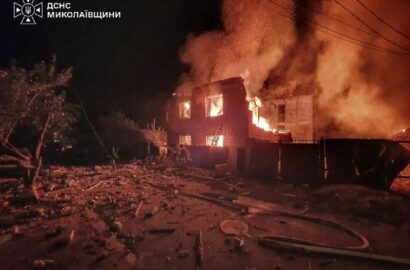 Наслідки російської атаки та робота рятувальників у Миколаєві