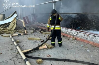 Наслідки російських атак і пожеж у Миколаєві