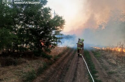 Рятувальники ліквідовують пожежі на Миколаївщині