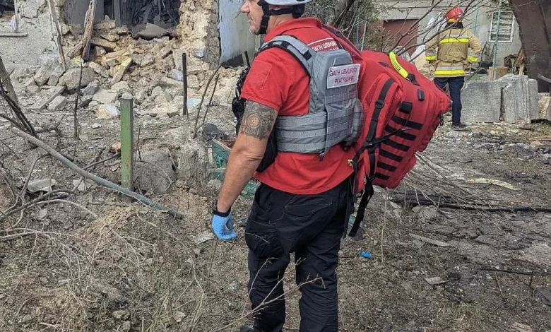 Фото з місця влучання в Миколаєві після ранкової атаки безпілотників 2 вересня