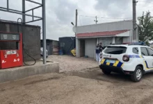 Ілюстративне зображення нелегальної автозаправної станції на Миколаївщині