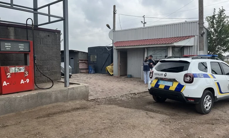 Ілюстративне зображення нелегальної автозаправної станції на Миколаївщині