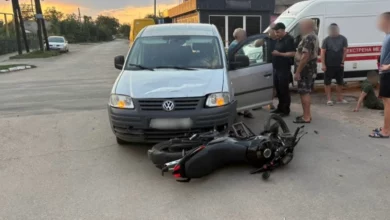 Зіткнення Volkswagen Caddy та мотоцикла у Врадіївці на Миколаївщині