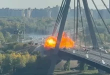 Повторна атака російського безпілотника на Північний міст у Києві
