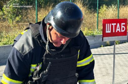 Гасіння пожежі на Миколаївщині після російської атаки