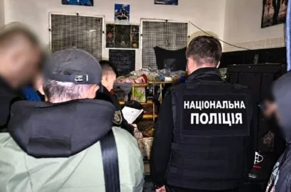 Розслідування вимагання грошей в утриманця Миколаївського слідчого ізолятора