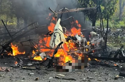 Наслідки російського удару по Краматорську, в епіцентрі якого опинилися два рейсові автобуси