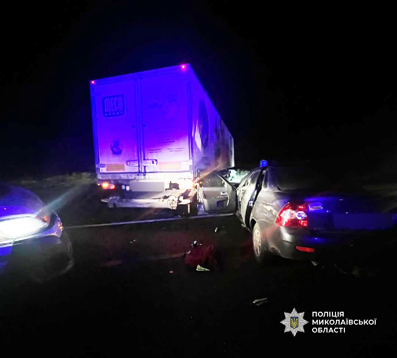 ДТП за участі вантажівки MAN TGX та легковика ВАЗ біля Південноукраїнська