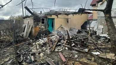 Наслідки удару російського безпілотника по приватних будинках у Миколаєві