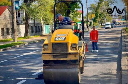 Ремонт дорожнього покриття на проспекті Центральному в Миколаєві