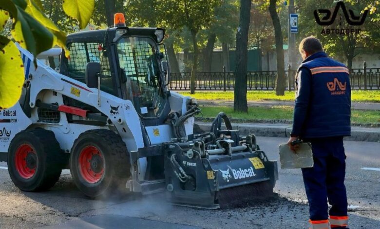 Ремонт дорожнього покриття на проспекті Центральному в Миколаєві