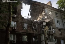 Наслідки російського обстрілу промислового підприємства в Миколаєві