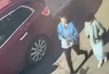 Дитячий комбінезон, який забрали перехожі в Миколаєві