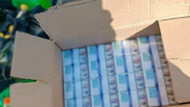Тютюнові вироби та алкоголь, вилучені під час перевірки автомобіля в Казанці