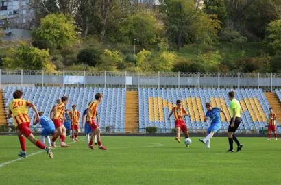 Матч СДЮСШОР «Миколаїв» U-19 проти ФК «Зірка» на Центральному міському стадіоні