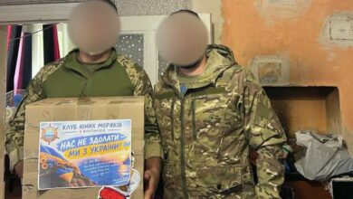 Передача військовослужбовцям допомоги, зібраної закладами освіти Миколаєва