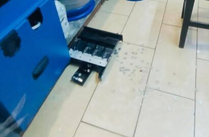 Крадіжка грошей і мобільних телефонів із кафе в Миколаєві