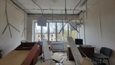 Пошкоджені приміщення податкової служби в Миколаєві після нічної російської атаки