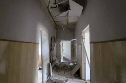 Пошкоджені приміщення податкової служби в Миколаєві після нічної російської атаки