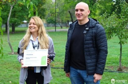 Висадка молодих сакур у парку "Юних героїв" у Миколаєві
