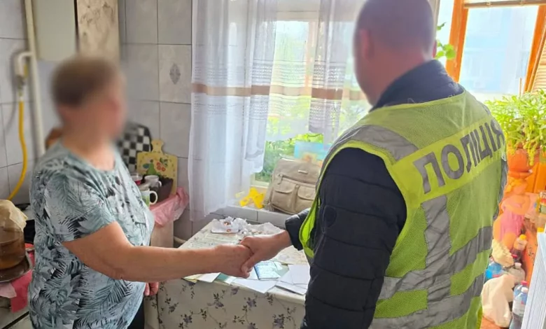 Повернення киянці сумки з грошима, прикрасами та документами, забутої в автобусі
